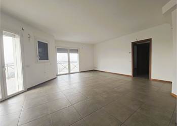 3 locali con box