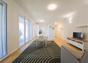 Bilocale con terrazzo